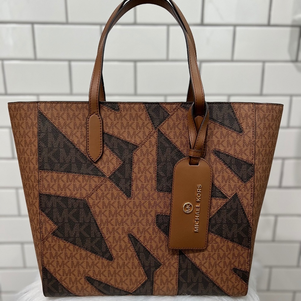 Michael Kors Tote